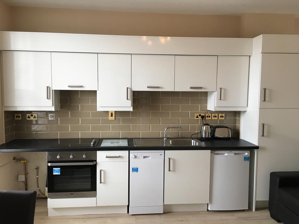 Blessings Studio Apartments Cootehill Ngoại thất bức ảnh